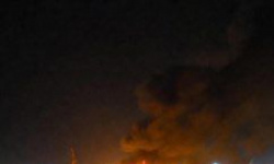 قصف ميناء المكلا.. انزلاق خطير في مسار التحالف واستهداف لمصادر عيش الجنوبيين