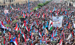 مليونية شبوة تطالب بإعلان الدولة وتؤيد القوات الجنوبية