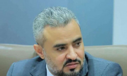 عبدالعزيز الشيخ ينفي أي انسحابات للقوات الجنوبية