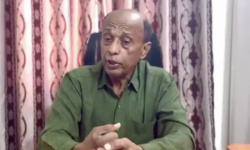 باسمير يؤكد نية السعودية المبيتة لقصف ميناء المكلا