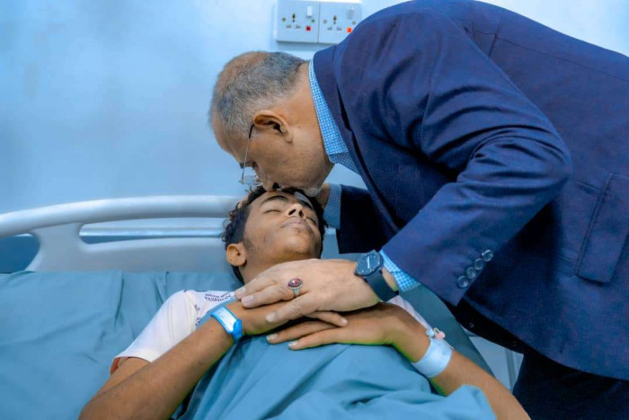 الرئيس الزُبيدي يطمئن على جرحى عملية "المستقبل الواعد" في مستشفى عبود الرئيس الزُبيدي يطمئن على جرحى عملية "المستقبل الواعد" في مستشفى عبود