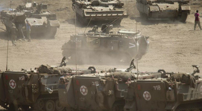 الجيش الإسرائيلي يجري تدريبات على قمة جبل الشيخ 