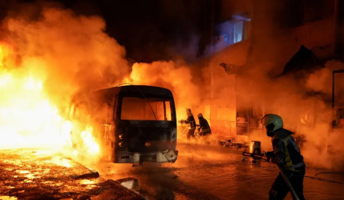 الجيش السوري يعلن تدمير مستودع ذخيرة ضخم لـقسد في حلب 