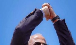 الشعب يجدد التفويض للزُبيدي.. الافتراءات لن تسقط رمز الجنوبيين