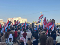 بدء توافد الحشود إلى ساحة الغيضة للمشاركة بمليونية الثبات