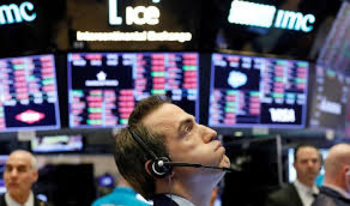 أداء متباين للأسهم الأمريكية 