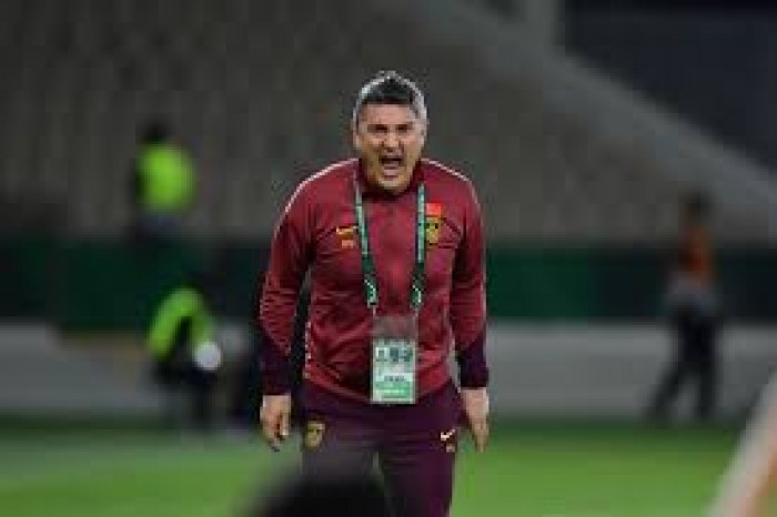 مدرب الصين تحت 23 عامًا يدعو للتعامل بهدوء مع استمرار غياب الألقاب 