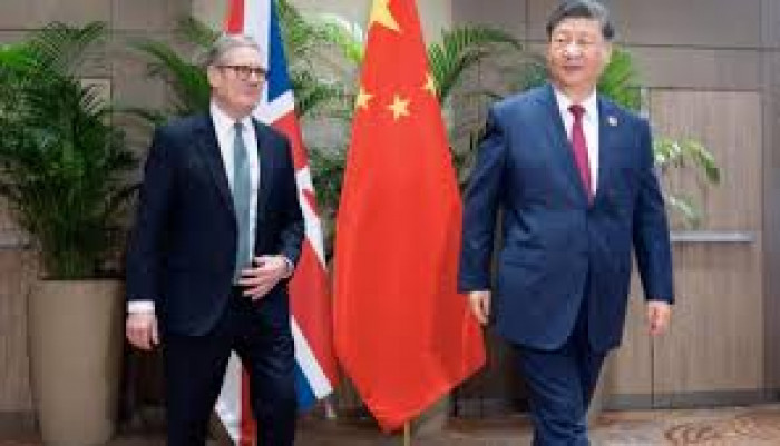 ستارمر يزور الصين للدفاع عن الشراكة البراغماتية بين البلدين 