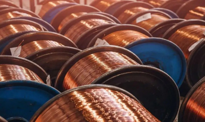 أسعار النحاس تقفز بأسرع وتيرة في 16 عاماً 