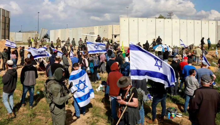 فرنسا تصدر مذكرتي توقيف ضد ناشطتين إسرائيليتين 