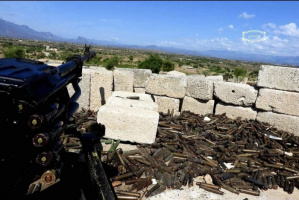 شهيد ومصابان من القوات الجنوبية بقصف حوثي في قطاع بتار