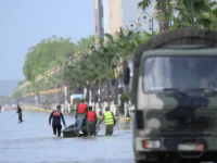 المغرب يجلي عشرات الآلاف تحسباً للفيضانات