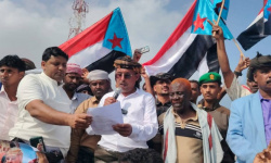 أبناء سقطرى يجددون العهد والولاء للرئيس الزُبيدي