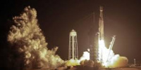 بعد توقف مؤقت.. "سبيس إكس" تطلق 25 قمرًا صناعيًا جديدًا من "ستارلينك" بنجاح