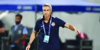مدرب شباب الأهلي: علينا القتال أمام الهلال رغم ضغط المباريات