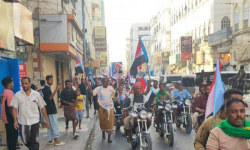 مسيرة بالدراجات النارية تجوب شوارع المكلا