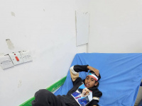 قمع متظاهري عتق في فعالية يوم الشهيد السلمية.. إرهاب يمني برعاية سعودية