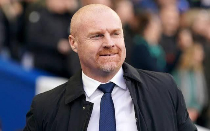 نوتنجهام فورست يقيل المدرب دايك بعد أربعة أشهر من توليه المهمة