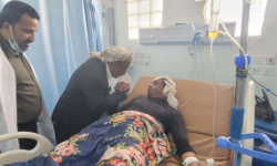 رئيس انتقالي شبوة يطمئن على جرحى فعالية إحياء يوم الشهيد