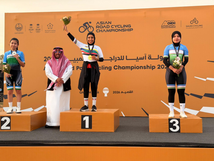 منتخب الإمارات يحصد 4 ميداليات في افتتاح بطولة آسيا للدراجات 