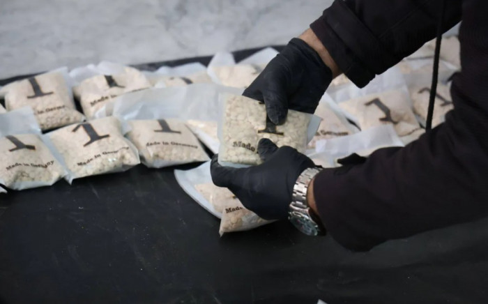 الداخلية السورية تعلن إحباط تهريب مخدرات في حمص الداخلية السورية تعلن إحباط تهريب مخدرات في حمص