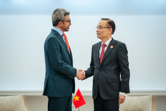 وزير خارجية الإماراتي يلتقي نظيره الفيتنامي في واشنطن 