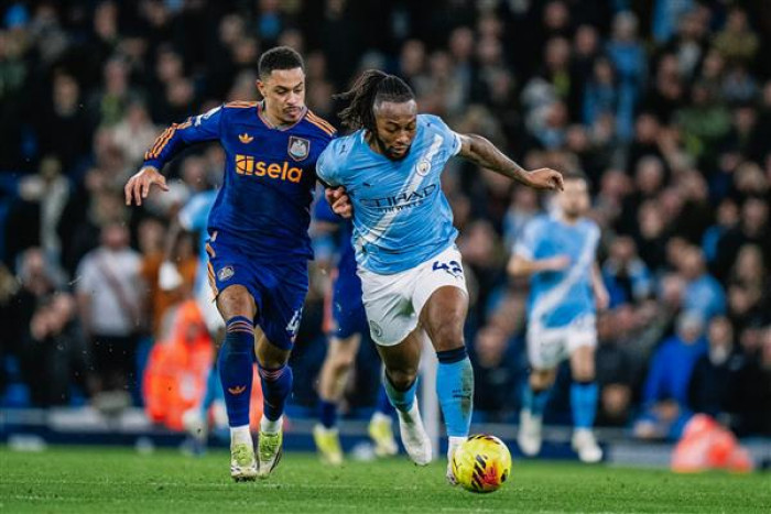 مانشستر سيتي يهزم نيوكاسل يونايتد بثنائية