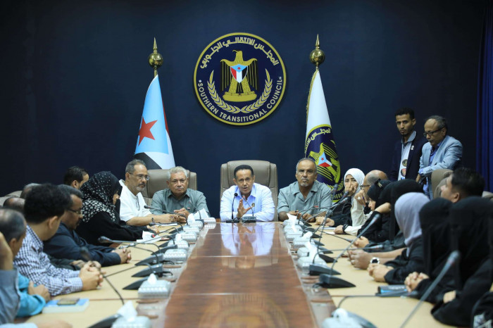 أمانة الانتقالي تندد بأعمال القمع وملاحقة المتظاهرين السلميين