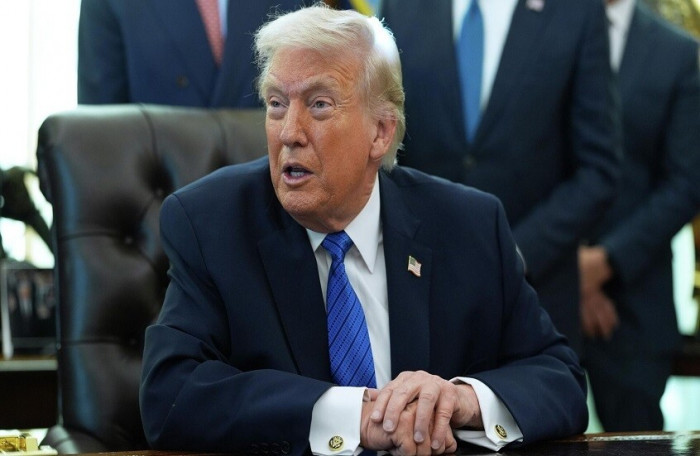 ترامب يجدد هجومه على المحكمة العليا ويتعهد بفرض رسوم أخرى 