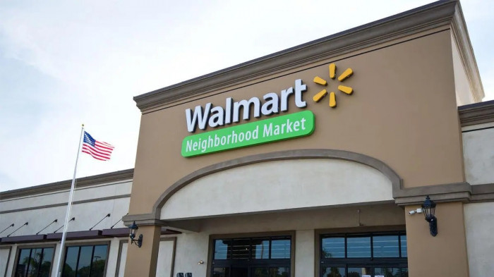 وول مارت تلامس القمة بإيرادات سنوية 713 مليار دولار 