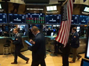 مؤشرات الأسهم الأمريكية تغلق على ارتفاع