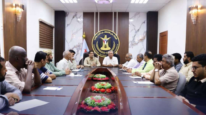 انتقالي عدن يتابع تحضيرات مليونية "الثبات والقرار" المقررة غدا انتقالي عدن يتابع تحضيرات مليونية "الثبات والقرار" المقررة غدا