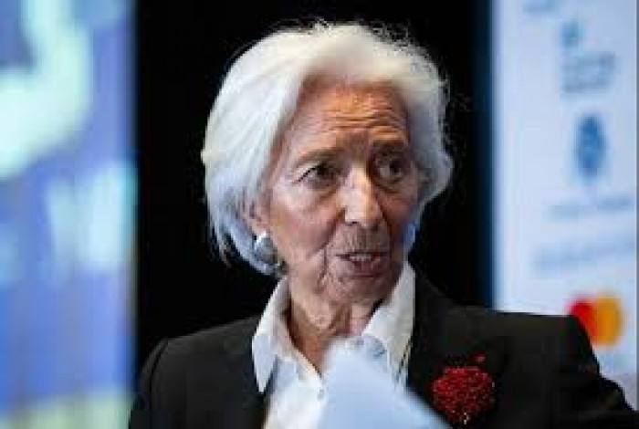 لاجارد تؤكد استكمال ولايتها وتدعو للمرونة في مواجهة التحديات الاقتصادية لاجارد تؤكد استكمال ولايتها وتدعو للمرونة في مواجهة التحديات الاقتصادية