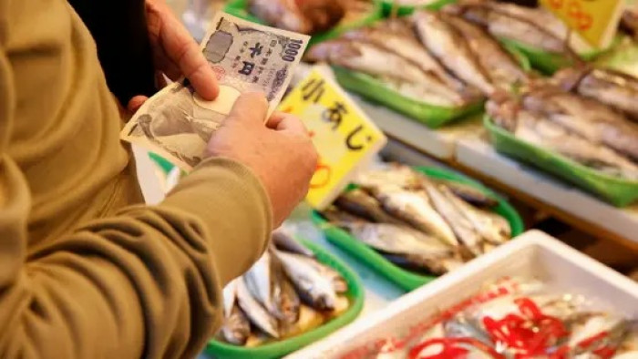 التضخم الأساسي في اليابان يلامس مستهدف المركزي عند 2% 