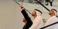 رئيس الإمارات يجري جولة في دبي مول