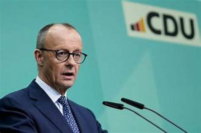 المستشار الألماني يحذر من انهيار إيران ومن موجة هجرة خارج السيطرة