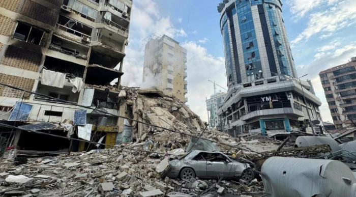 الجيش الإسرائيلي يعلن تصفية 5 من قيادات الحرس الثوري الإيراني ببيروت الجيش الإسرائيلي يعلن تصفية 5 من قيادات الحرس الثوري الإيراني ببيروت