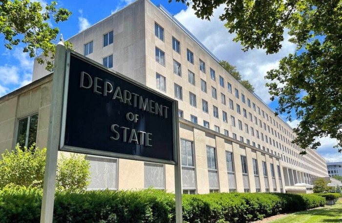 الخارجية الأمريكية تعلن إجلاء 40 ألفاً من مواطنيها إلى الولايات المتحدة 