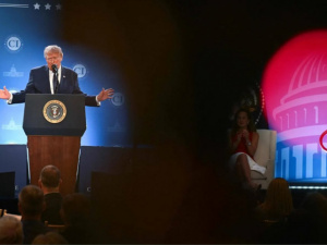 الكونجرس الأمريكي يُطالب إدارة ترامب بتوضيح استراتيجية إيران