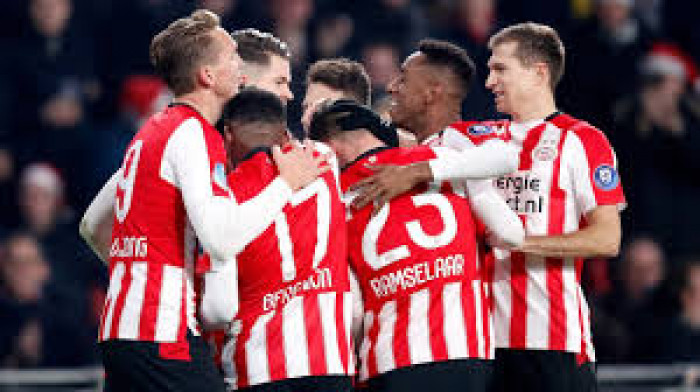 أيندهوفن يقترب من حسم الدوري الهولندي وتحقيق أسرع تتويج باللقب