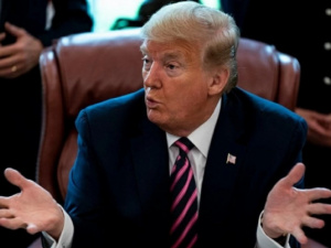 ترامب: إيران نمر من ورق