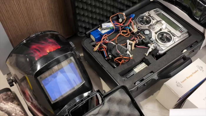 تضم 14 مواطنًا ولبنانيين.. الداخلية الكويتية تعلن تفكيك خلية مرتبطة بحزب الله تضم 14 مواطنًا ولبنانيين.. الداخلية الكويتية تعلن تفكيك خلية مرتبطة بحزب الله