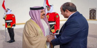 الرئيس المصري يبحث مع العاهل البحريني التحديات الإقليمية والاعتداءات الإيرانية