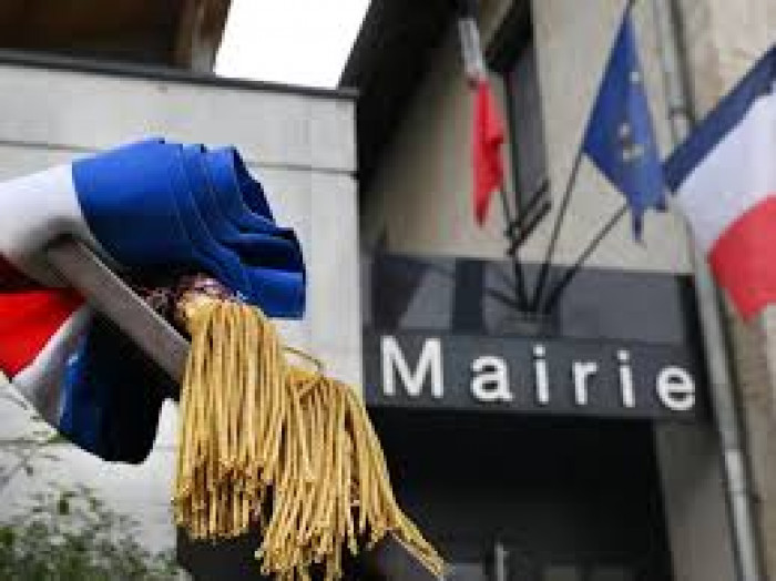 الدورة الثانية من الانتخابات البلدية الفرنسية لحسم معارك المدن الكبرى الدورة الثانية من الانتخابات البلدية الفرنسية لحسم معارك المدن الكبرى