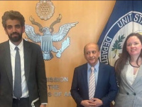 البيض يلتقي ممثلي البعثة الأمريكية في جنيف