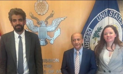 البيض يلتقي ممثلي البعثة الأمريكية في جنيف