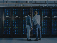 أمريكا: تباطؤ وتيرة تشييد مراكز البيانات بسبب الكهرباء