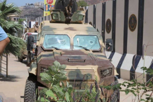 سلطات الأمر الواقع تواصل إغلاق مقر أمانة الانتقالي للأسبوع الخامس