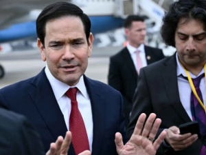 وزير الخارجية الأمريكي: مسؤولان إيرانيان يطلبان التفاوض مع واشنطن