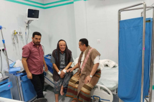 الحالمي يطمئن على الحالة الصحية لرئيس "انتقالي الضالع" 